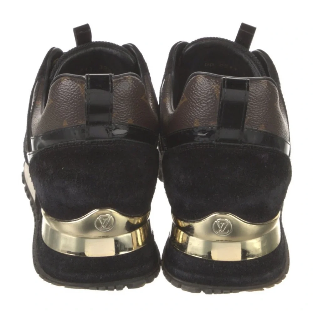 Louis Vuitton Monogram Low Top Sneakers - Picture 4 of 6